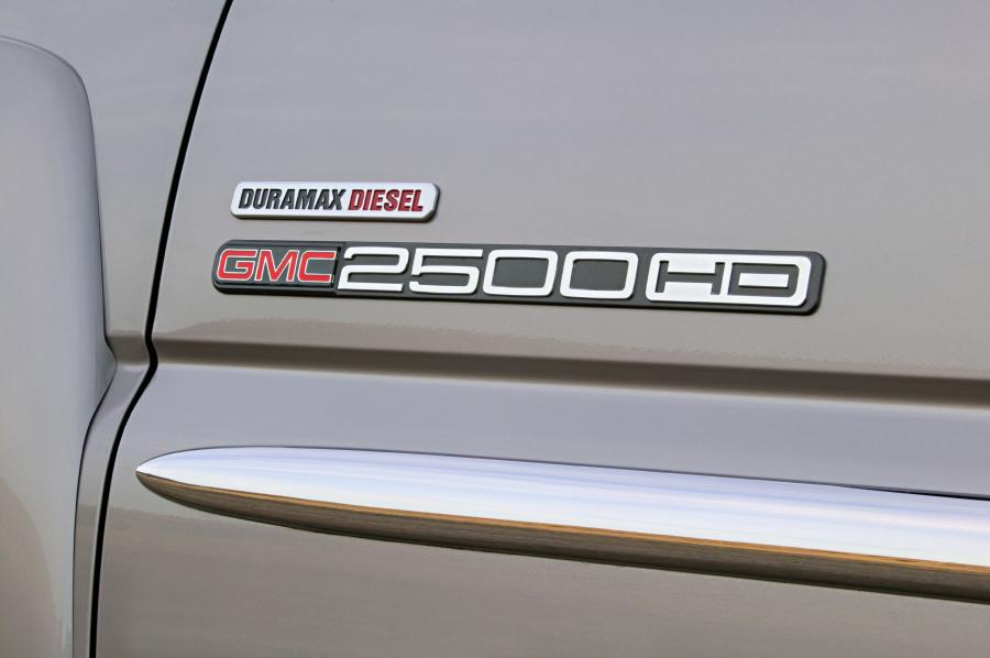  GMC Sierra HD 2003 года  (фото 10 из 13)